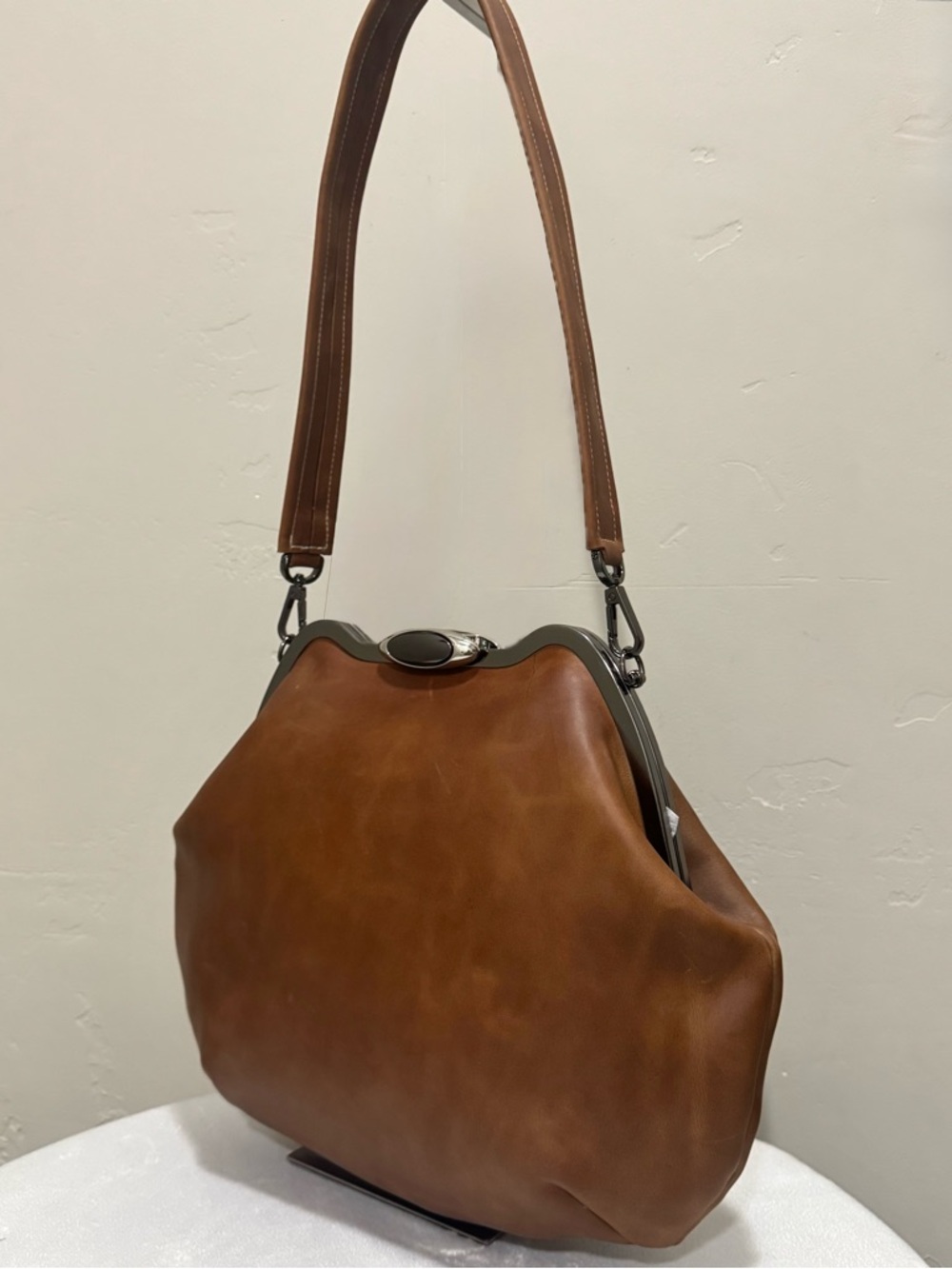 Original Design! Unique Crazy Horse Cowhide Handmade Custom Frame Slouchy Bag - Picture 7 of 16